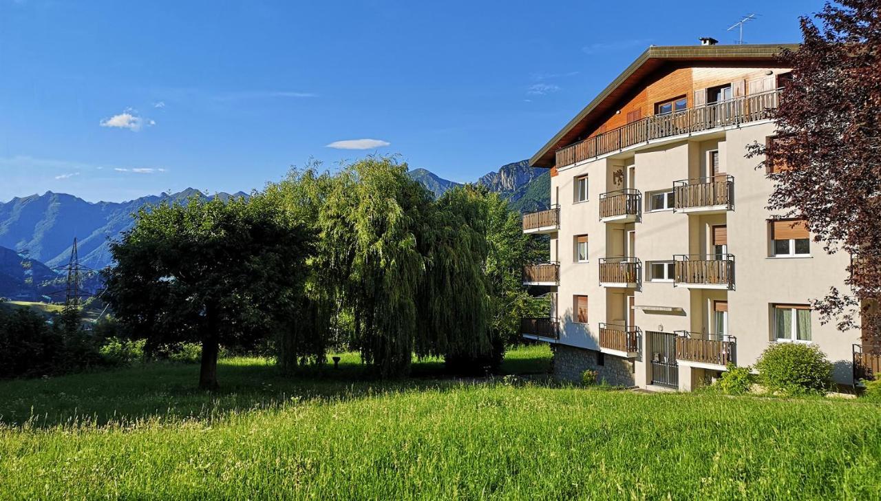 Feel Like Home - Vista Montagna, Vicino Lago Di Como Maggio Екстериор снимка